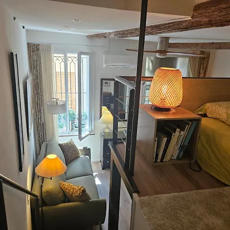 Beau Au Coeur De A Vieille Apartamento *